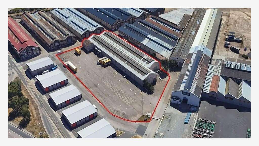 À vendre local d'activités 2857m² au Havre 