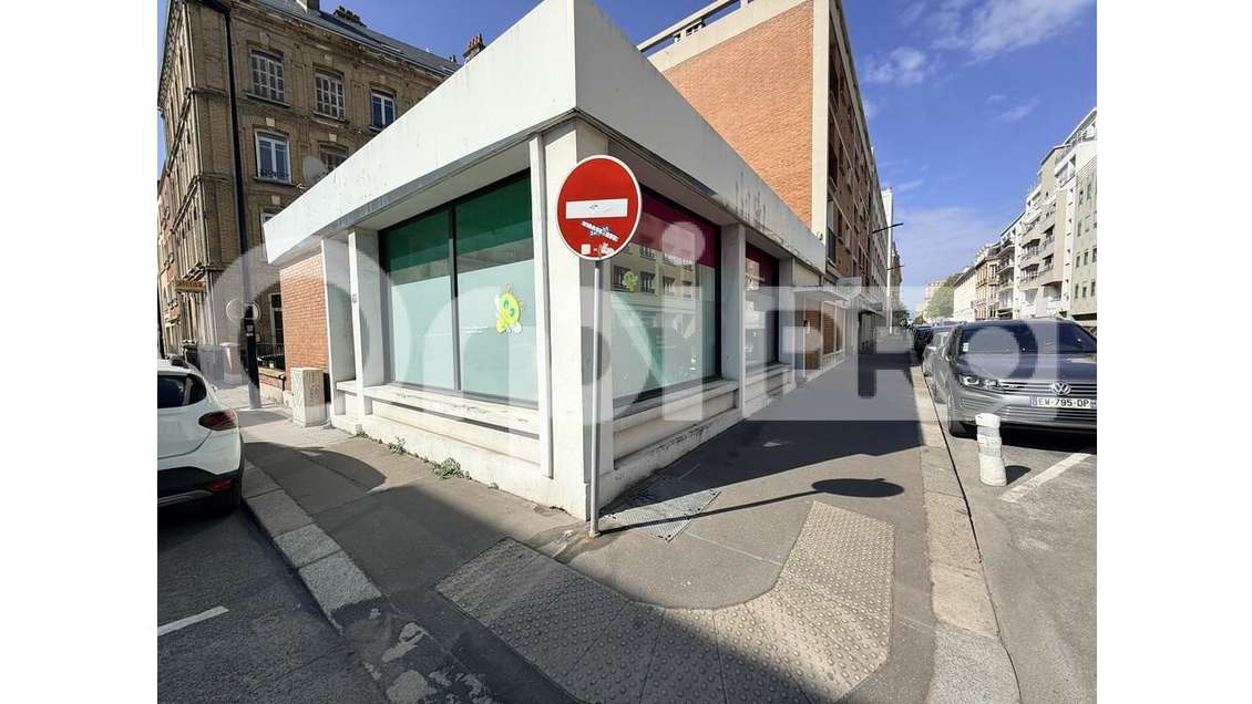 Cède local professionnel vendu loué 154m² Le Havre