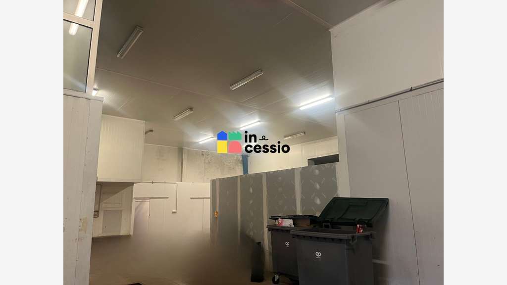 A vendre local activité de 500m² Le Mans ZI Sud