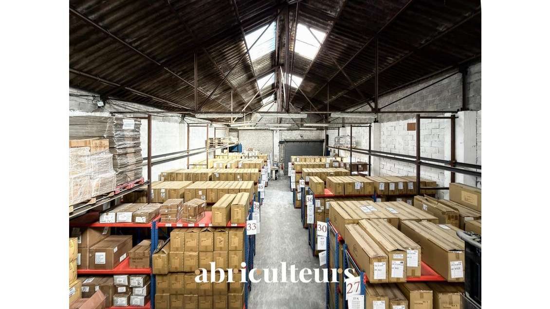 Cède entrepôt & bâtiment commercial 700m² le Muy