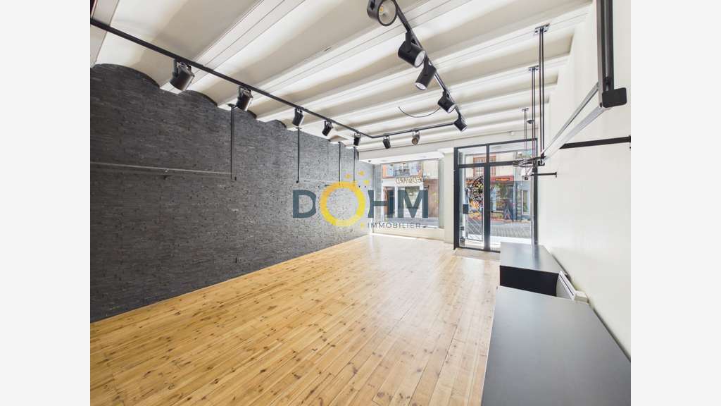Vente local commercial 51m² au Puy en Velay centre
