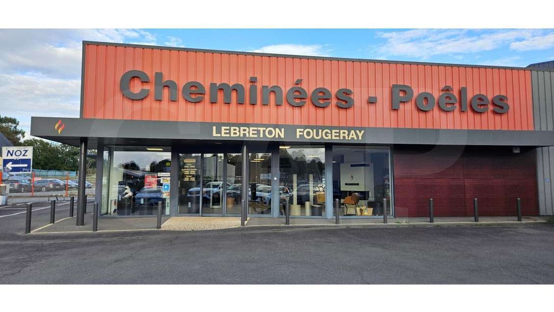 A vendre local commercial 510m² ZAC de Lécousse