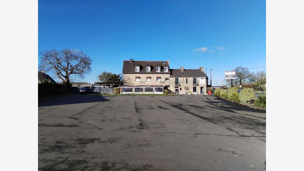 Vente murs et fonds hôtel-restaurant à Léhon