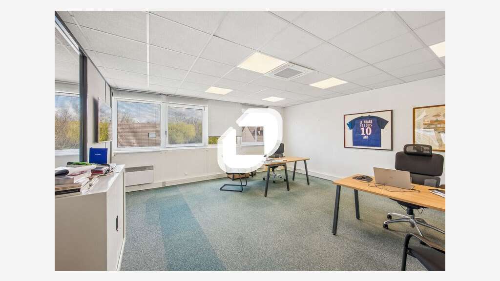 Vente Local d'activité 395m² Les essarts le roi