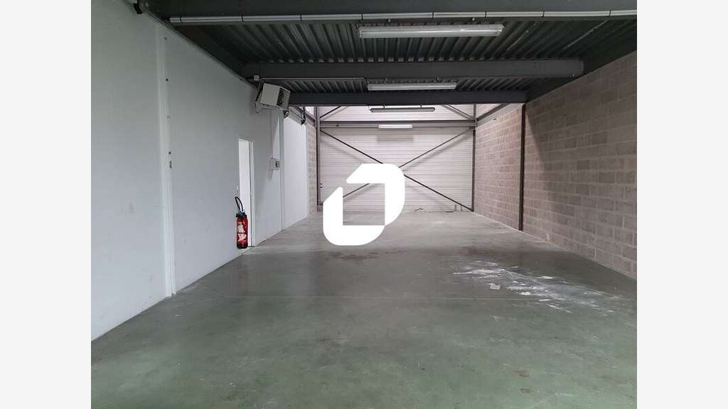 Vente Local d'activité 395m² Les essarts le roi