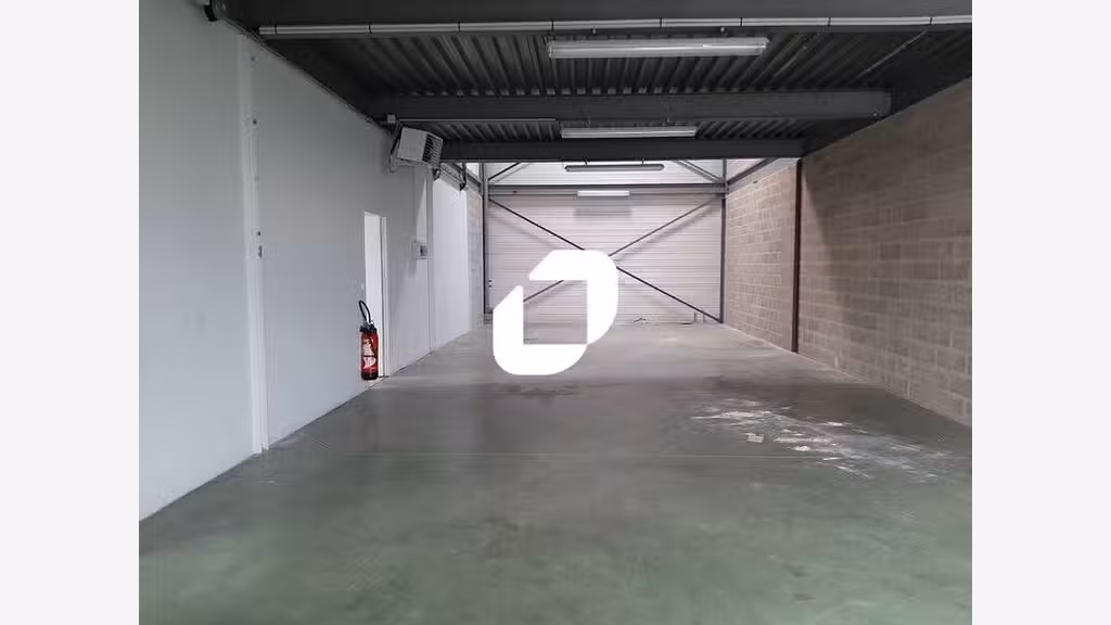 Vente Local d'activité 395m² Les essarts le roi