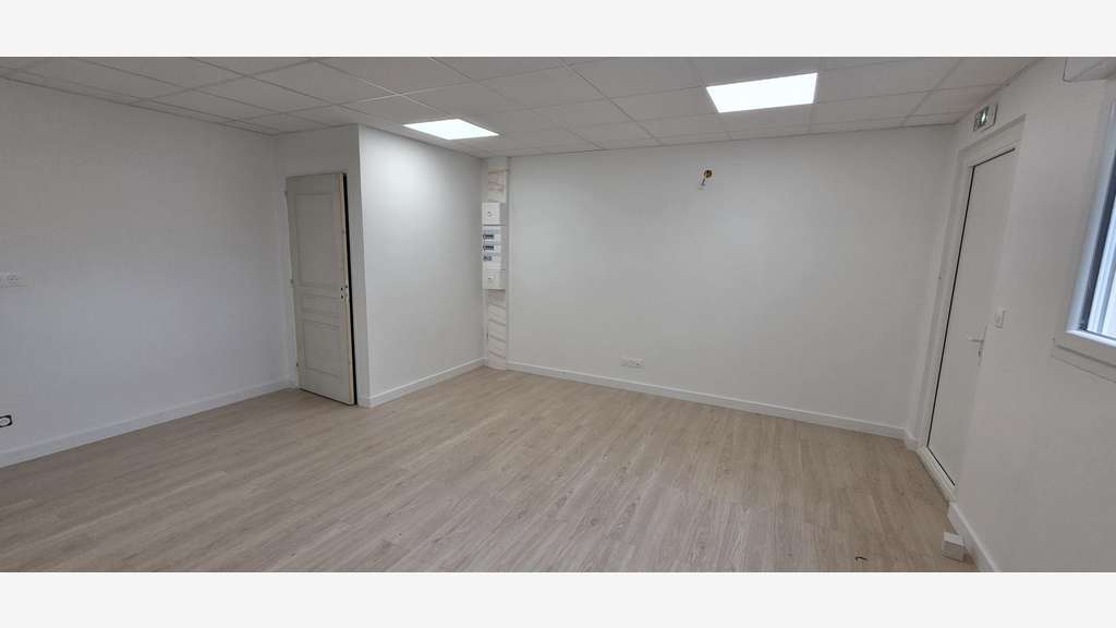 Local d'activité 184m² à vendre Les Ponts-de-Cé