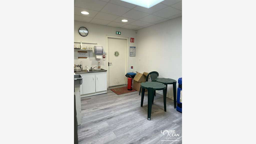 Bâtiment d'activité 462m² à vendre les Ponts-de-Cé