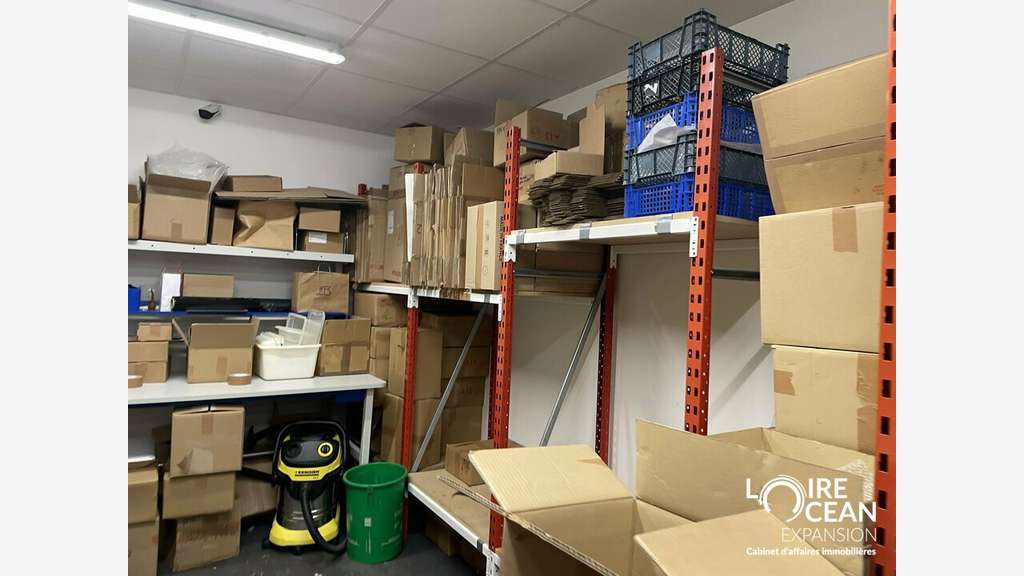 Bâtiment d'activité 462m² à vendre les Ponts-de-Cé