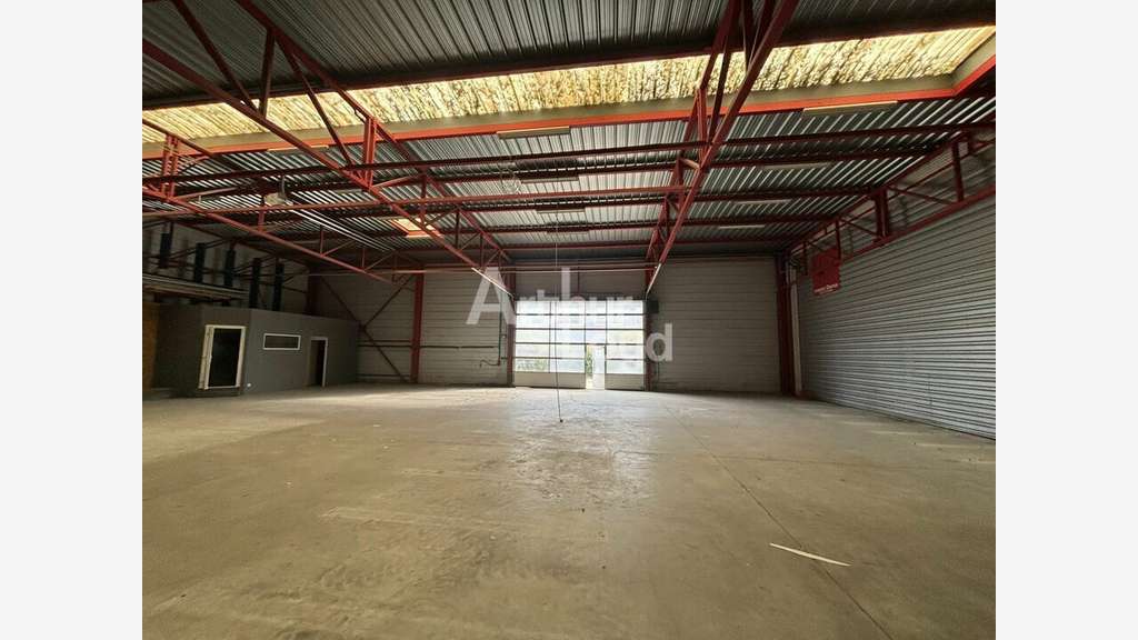 Local d'activité à vendre aux Sables d'Olonne