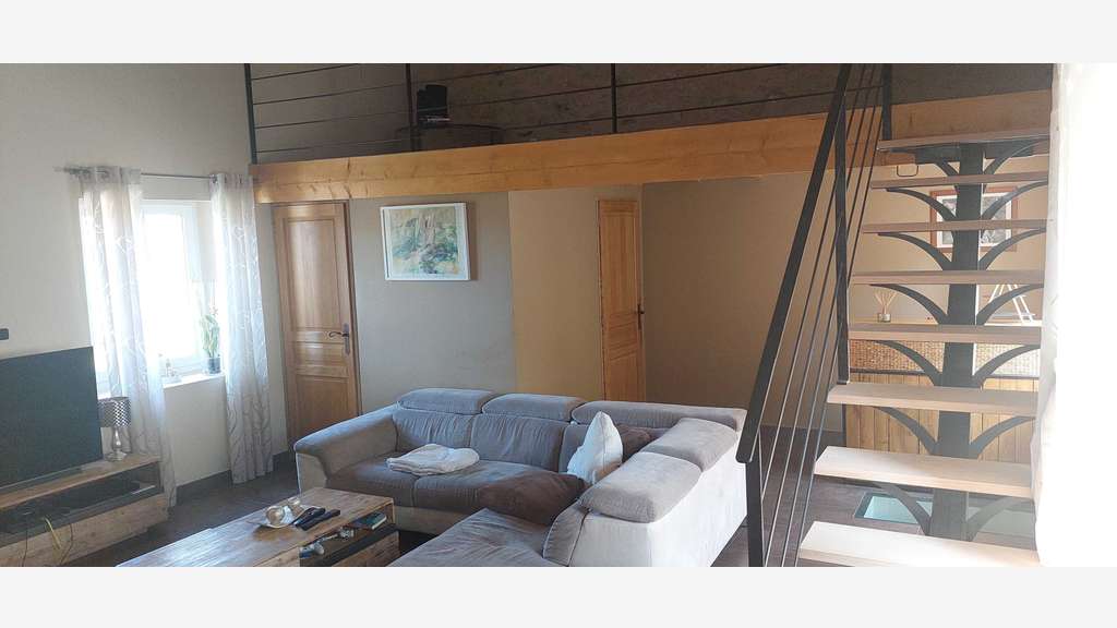 MURS AUBERGE AVEC BEAU LOGEMENT