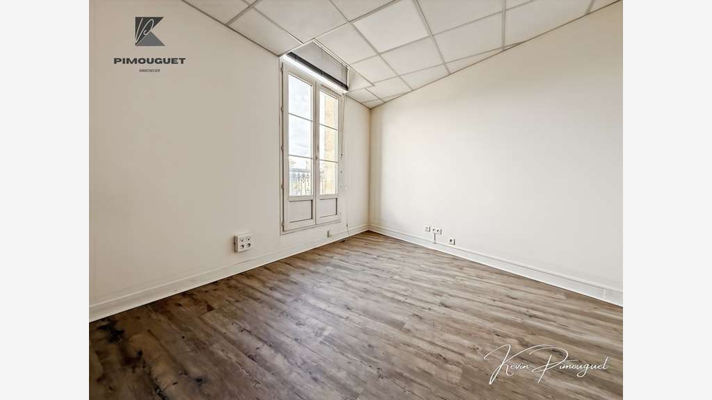 Bureaux 70m² à vendre à Libourne hyper centre 