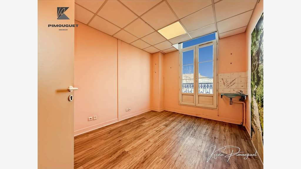 Bureaux 70m² à vendre à Libourne hyper centre 