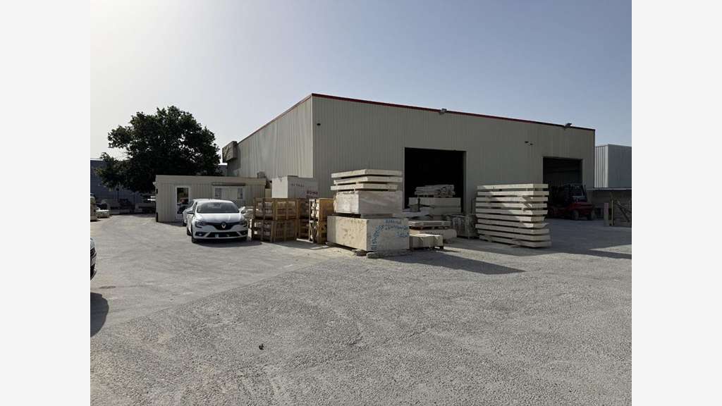 Vente atelier + bureaux de 800m² à Libourne 33500