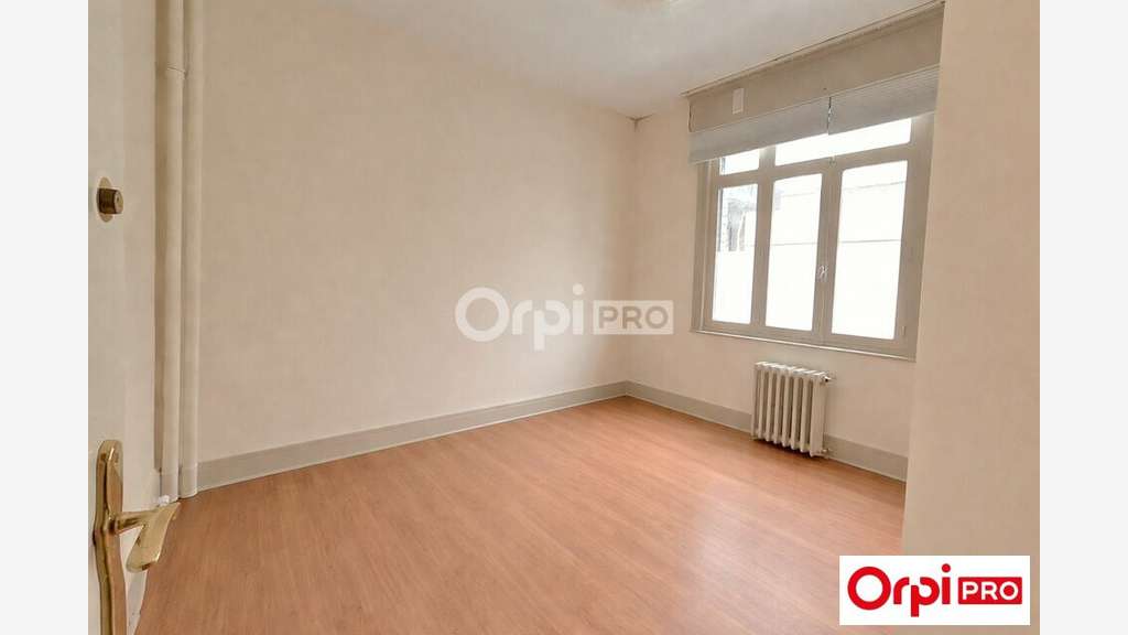 AV bureaux 127m² emplacement stratégique à Lille