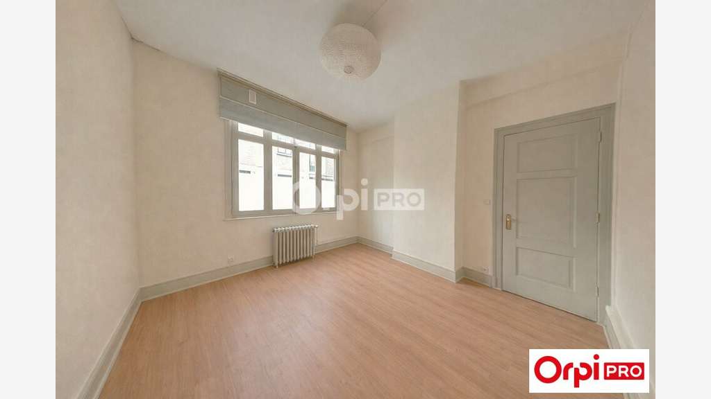 AV bureaux 127m² emplacement stratégique à Lille