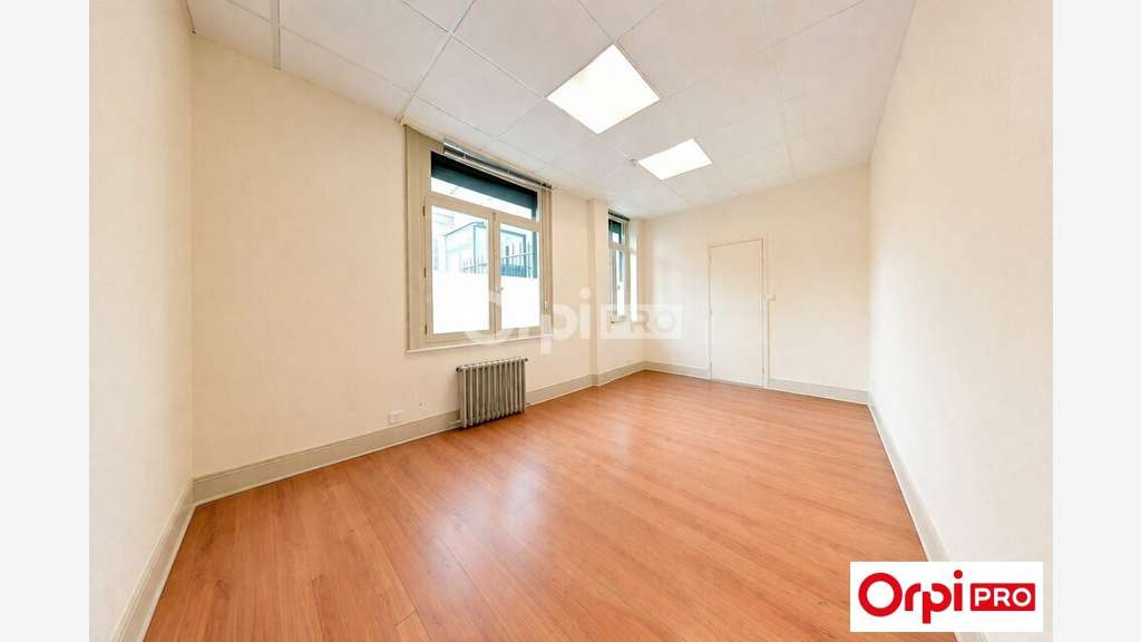 AV bureaux 127m² emplacement stratégique à Lille