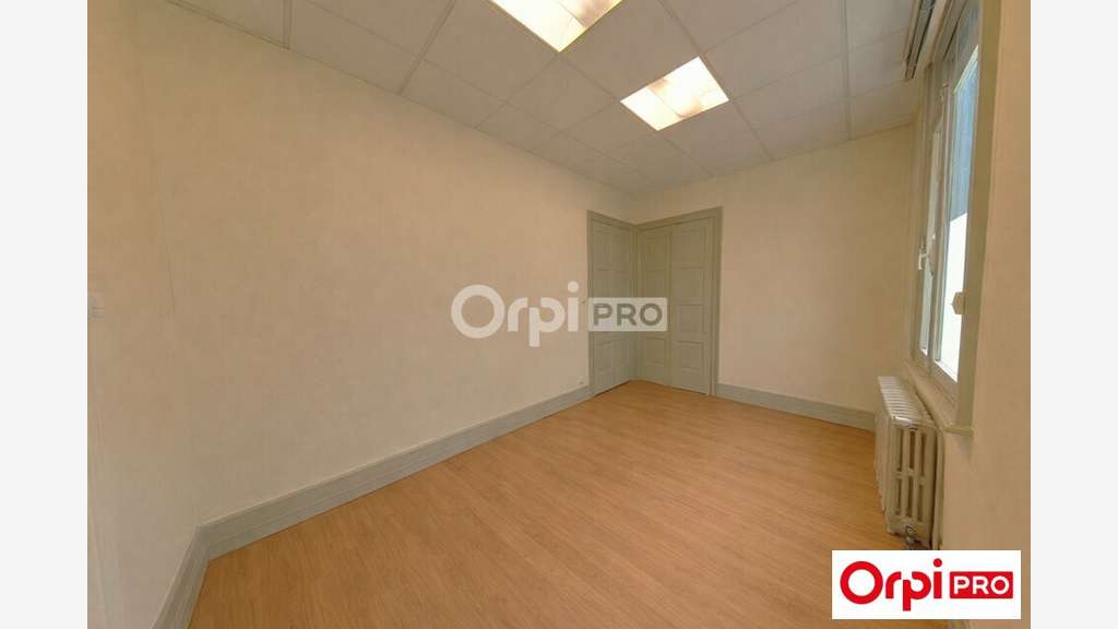 AV bureaux 127m² emplacement stratégique à Lille