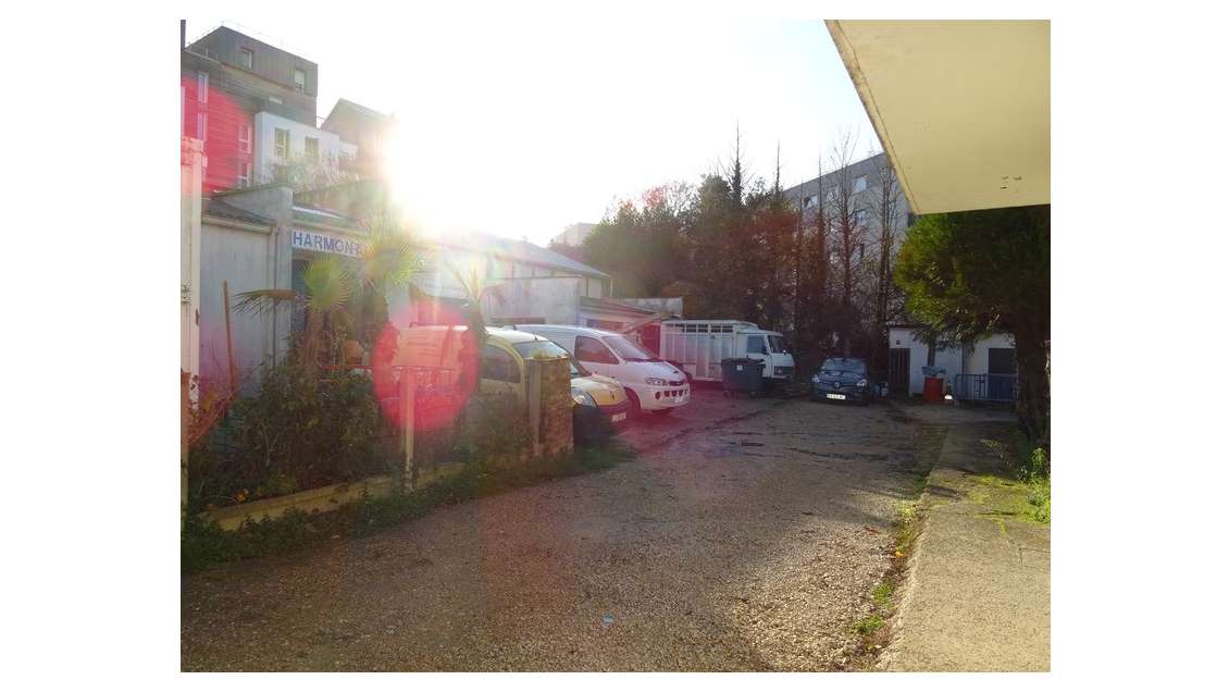 Local 680m² à vendre à Limeil-Brévannes  centre 