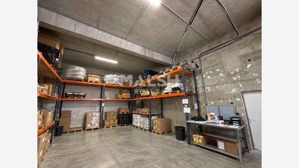 Local mixte Activités et Bureaux à LIMONEST - Tech