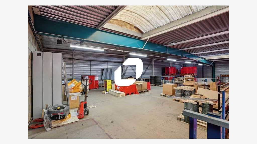 Vente Local d'activité 1220m² Lisses