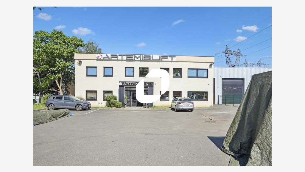 Vente Local d'activité 1220m² Lisses