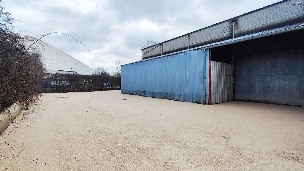 Local d'activité 430m² à vendre ZI de Longvic