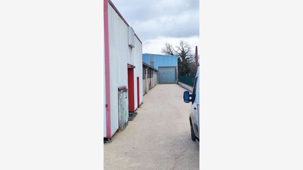 Local d'activité 430m² à vendre ZI de Longvic