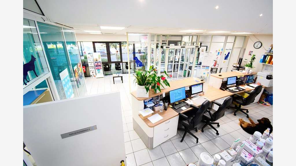 Clinique vétérinaire de 300m² sur 1194m² à Longwy