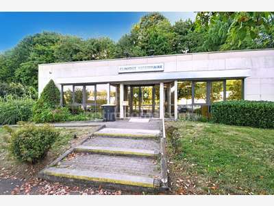Clinique vétérinaire de 300m² sur 1194m² à Longwy