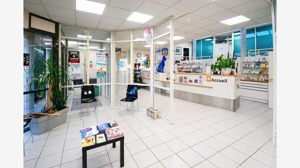 Clinique vétérinaire de 300m² sur 1194m² à Longwy