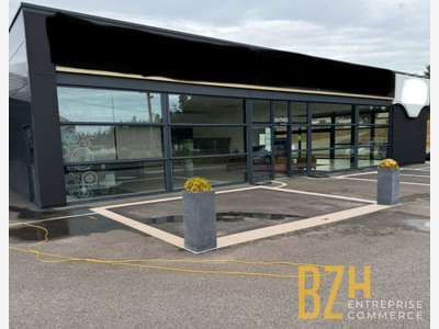 A vendre local d'activité 850m² sur 2000m² Caudan