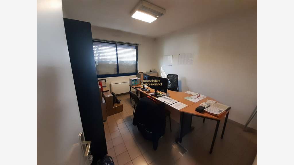 Vente bureaux 274m² à Lorient port de commerce