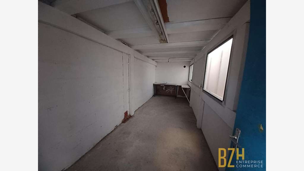 A vendre local d'activité 220m² à Ploemeur