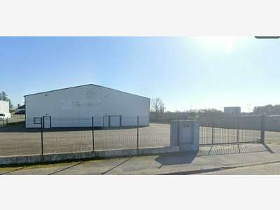 Local d'activité de 1000m² à vendre en za Lorient 