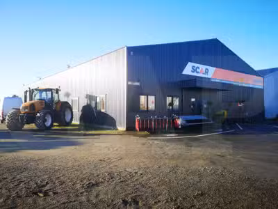 A vendre bâtiment 700m² sur 3087m² à Loudéac