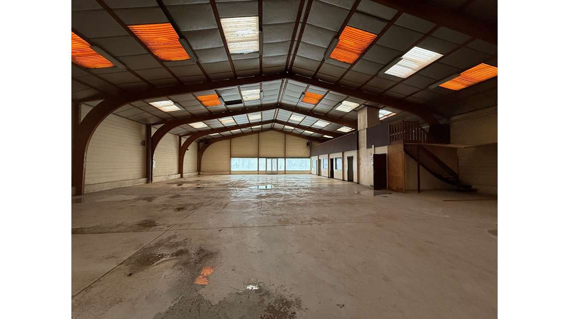 Local d'activité 1000 m² Loudéac