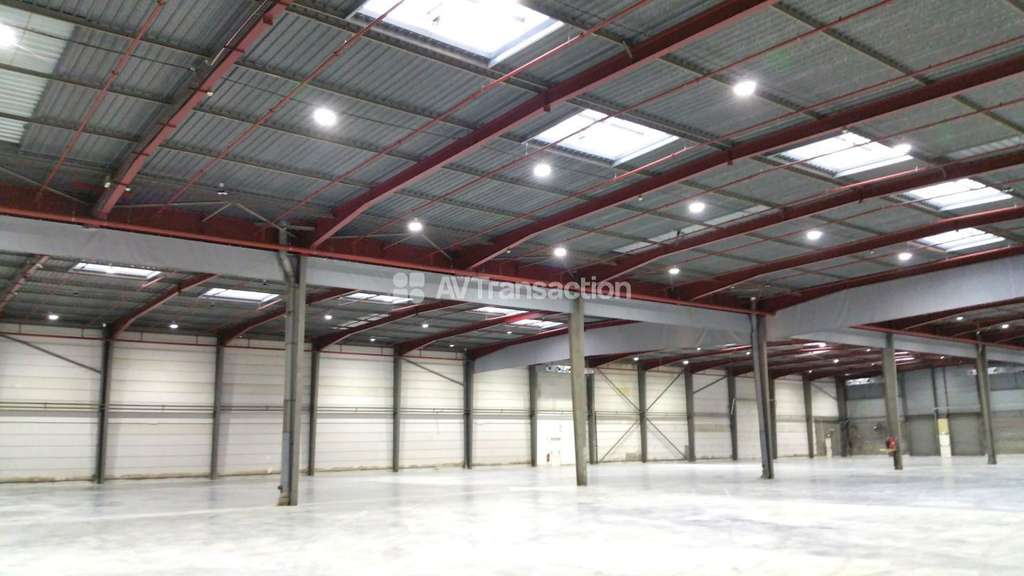 A vendre entrepôt 10670m² à Louviers  