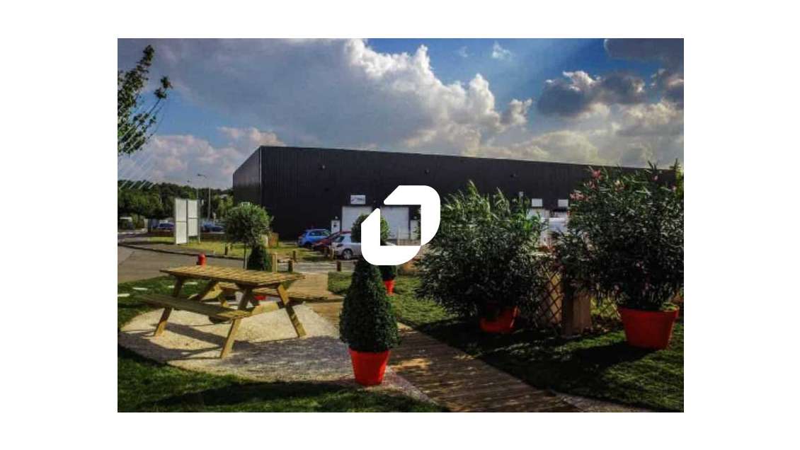 Vente Local d'activité 1955m² Louvres