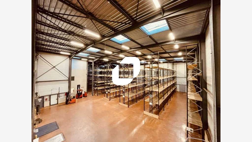 Vente Local d'activité 4600m² Lozanne