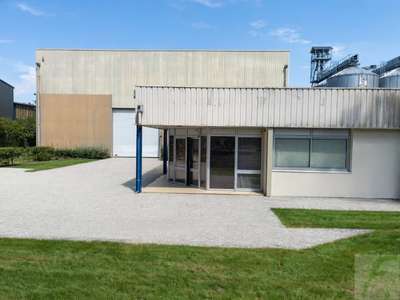 Local industriel à vendre à 20 km de Grenoble