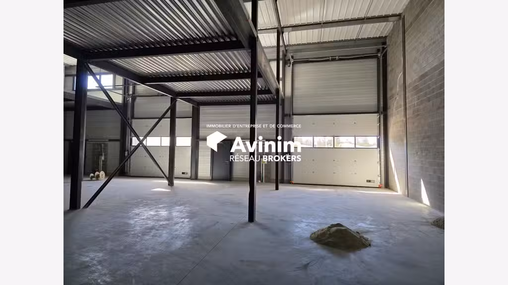 Local d'activité neuf de 181,31m² à vendre à Lunel