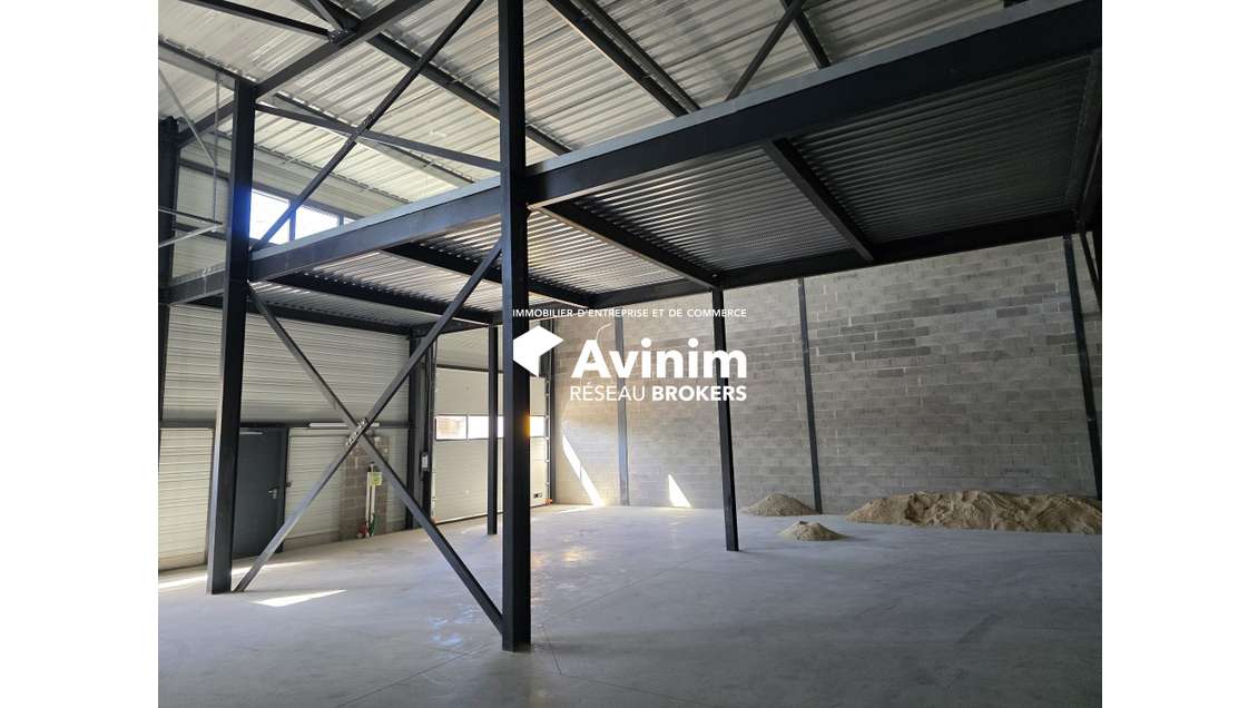 Local d'activité neuf de 181,31m² à vendre à Lunel