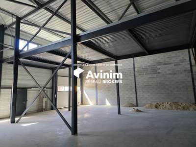 Local d'activité neuf de 181,31m² à vendre à Lunel