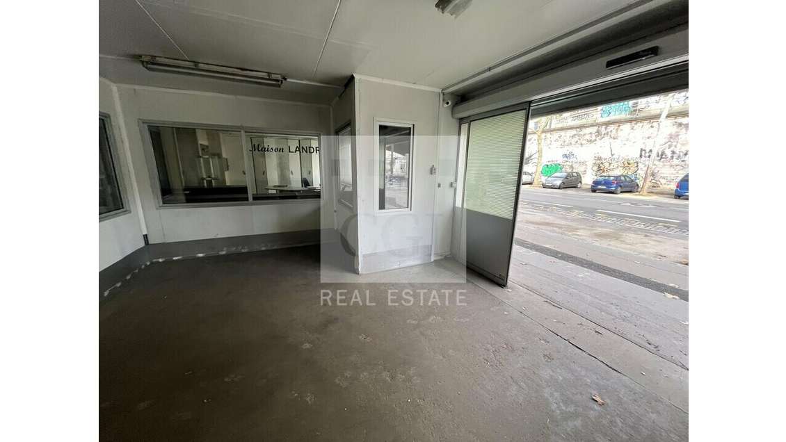 Local d'activités 550m² à vendre à Lyon 2ème 