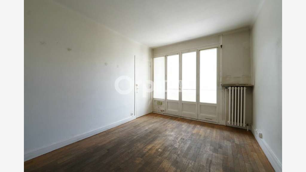 Local professionnel 58m² R+2 à vendre à Lyon 6e