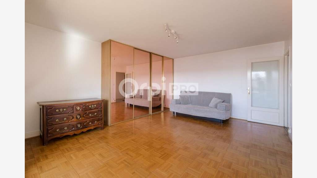 LOCAL PROFESSIONNEL A VENDRE - 49 m² - LYON 6