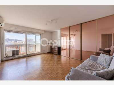 LOCAL PROFESSIONNEL A VENDRE - 49 m² - LYON 6