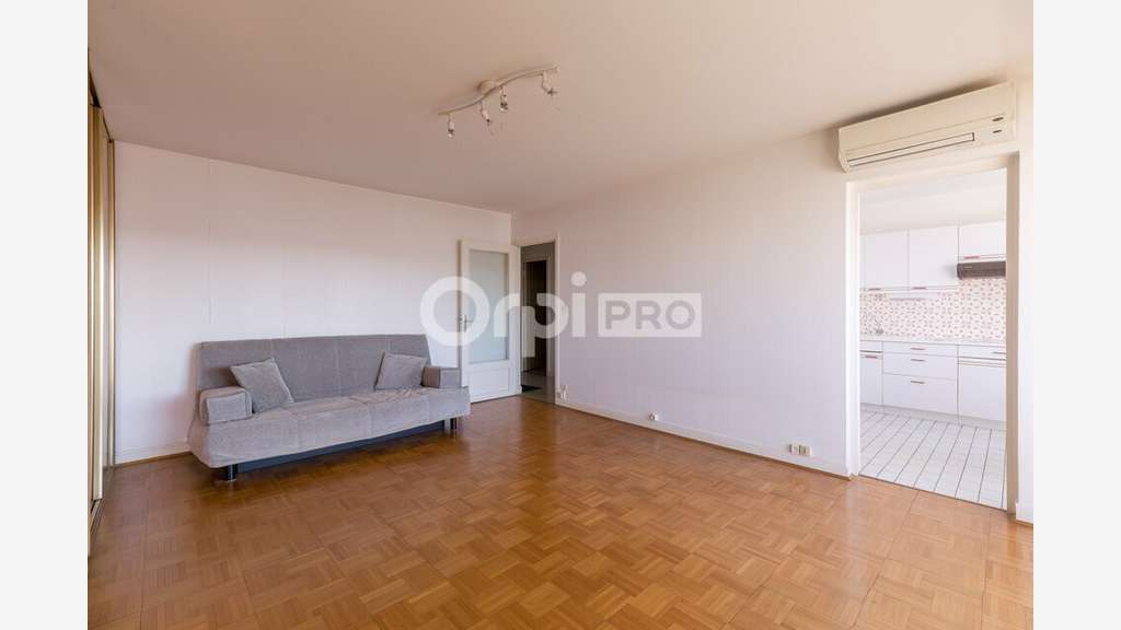LOCAL PROFESSIONNEL A VENDRE - 49 m² - LYON 6