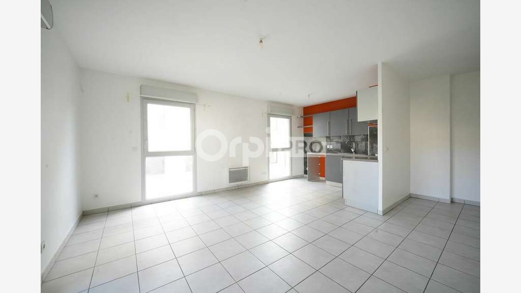 Local professionnel à vendre 68m² à Lyon 6e